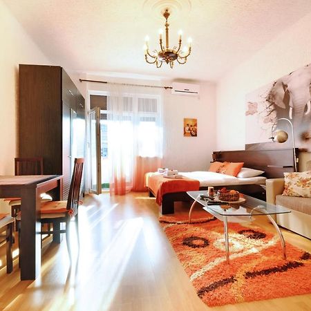 Apartment Alexandria Belgrad Exteriör bild