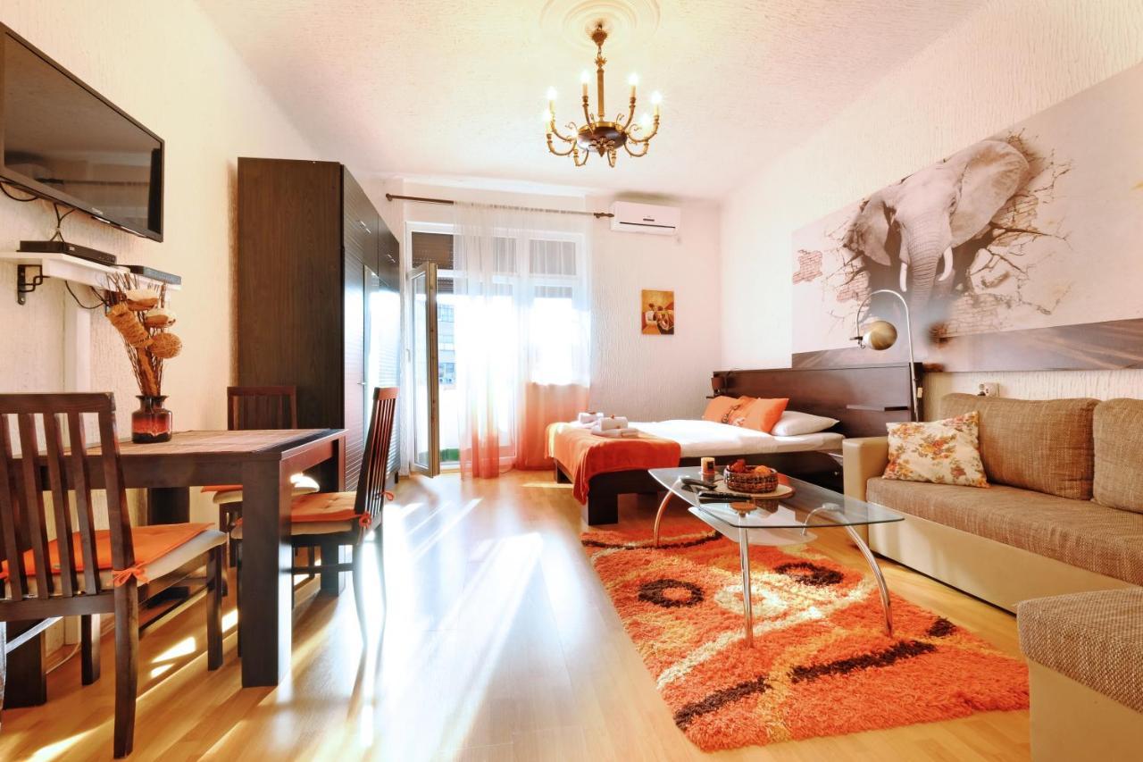 Apartment Alexandria Belgrad Exteriör bild