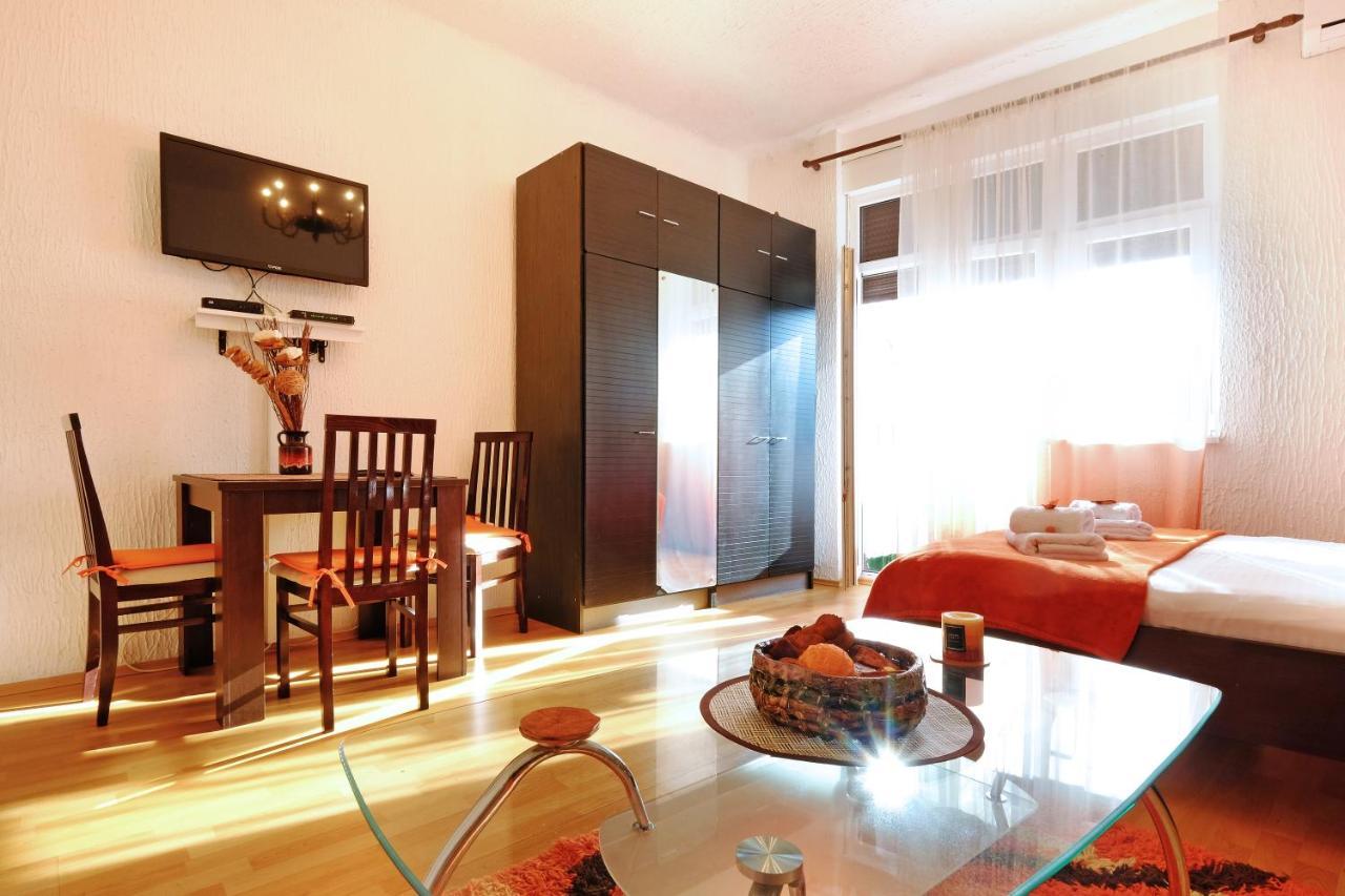 Apartment Alexandria Belgrad Exteriör bild